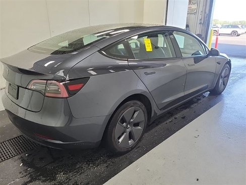 Used 2023 Tesla Model 3 Standard Range image 5