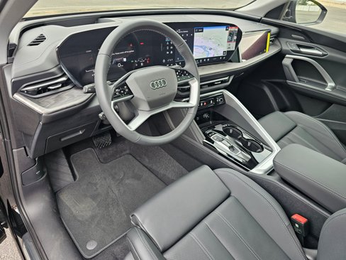 New 2025 Audi Q5 Premium Plus image 2