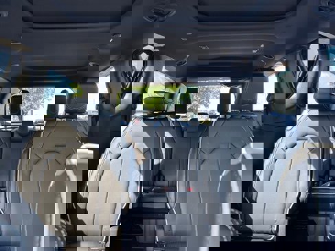 New 2026 Chrysler Pacifica Limited image 24