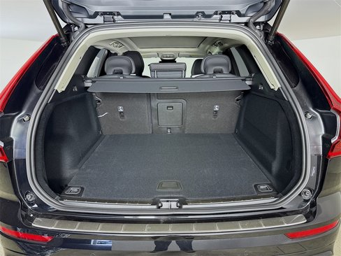 New 2026 Volvo XC60 B5 Plus w/ Protection Package image 27