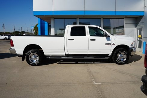 Used 2017 RAM 2500 Tradesman w/ Chrome Appearance Group image 32
