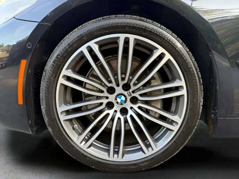 Used 2018 BMW 540i xDrive image 34