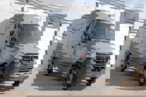 Used 2022 Mercedes-Benz Sprinter 2500 image 9