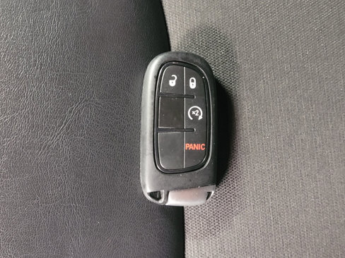 Used 2021 Jeep Cherokee Latitude Plus image 32