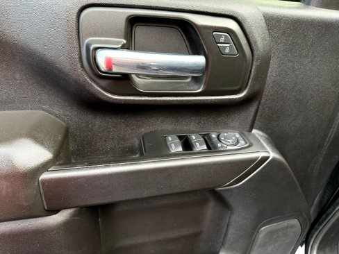 Used 2024 Chevrolet Silverado 2500 Custom w/ Custom Value Package image 14