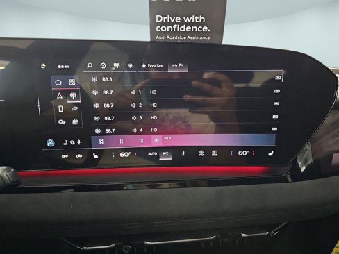 New 2025 Audi SQ6 e-tron Prestige image 19