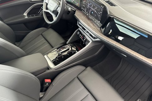 New 2025 Audi Q5 Premium Plus image 15