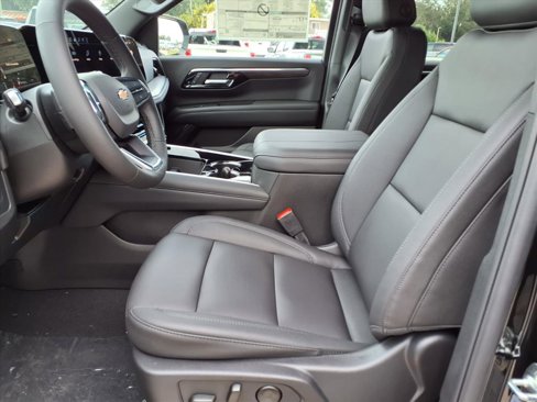 New 2026 Chevrolet Suburban LT w/ Comfort Package image 13
