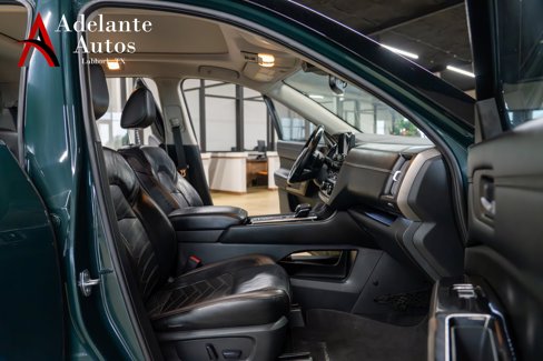 Used 2022 Nissan Pathfinder Platinum w/ Cargo Package image 12