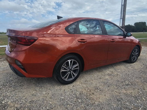 Used 2023 Kia Forte LXS w/ LXS Technology Package image 3