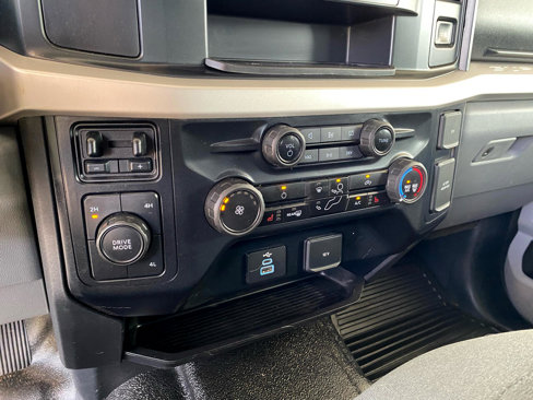 Used 2024 Ford F550 4x4 Crew Cab Super Duty w/ XLT Value Package image 29