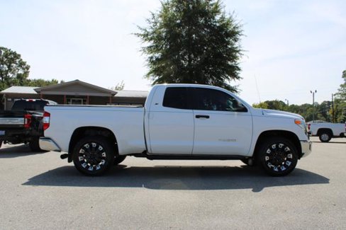 Used 2017 Toyota Tundra SR image 4