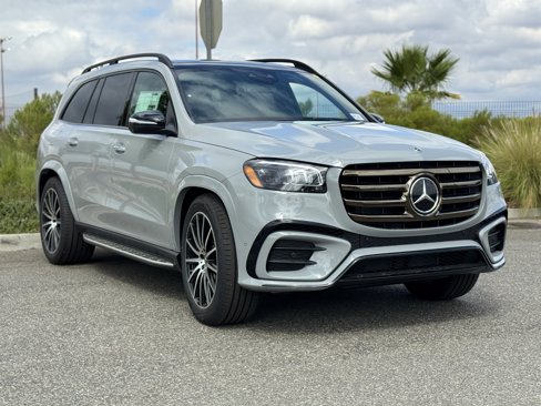 New 2026 Mercedes-Benz GLS 580 4MATIC image 6