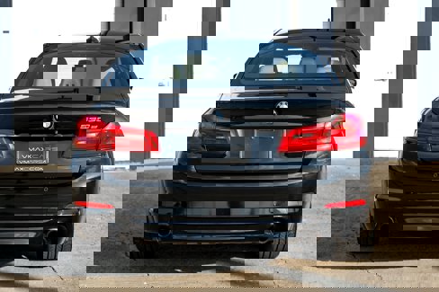 Used 2019 BMW 530e w/ Convenience Package image 10