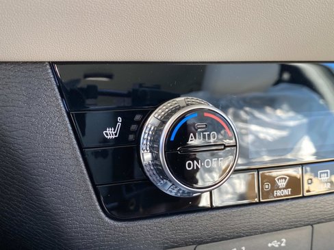 New 2025 Mitsubishi Outlander SE image 14