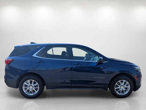 Used 2022 Chevrolet Equinox LT image 4