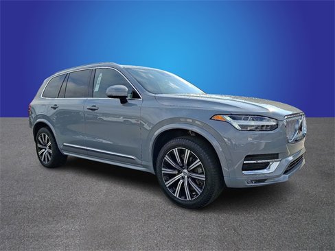 Used 2025 Volvo XC90 B5 Plus w/ Protection Package Premier image 3