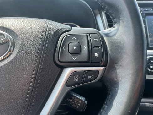 Used 2019 Toyota Highlander Limited image 24