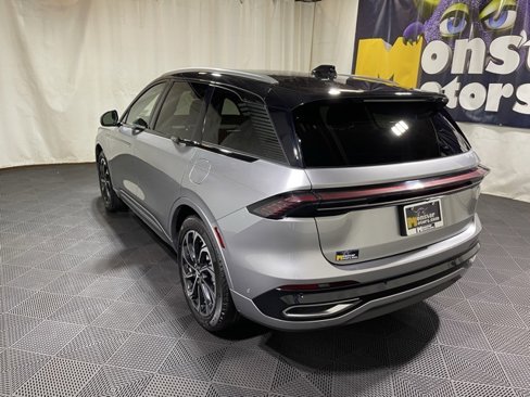 Used 2024 Lincoln Nautilus Reserve w/ Equipment Group 203A image 7