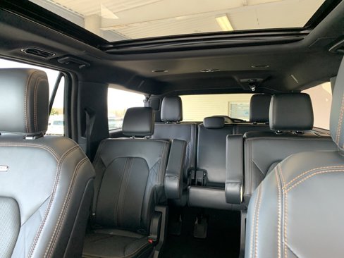 Used 2024 Ford Expedition Max Platinum image 17