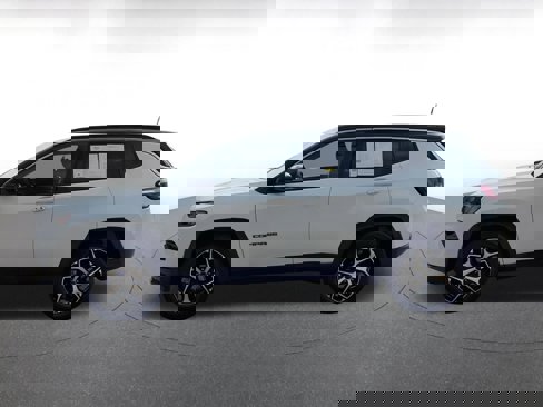 Used 2025 Jeep Compass Limited image 9