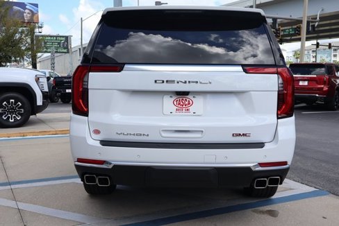 New 2026 GMC Yukon XL Denali w/ Denali Reserve Package image 5