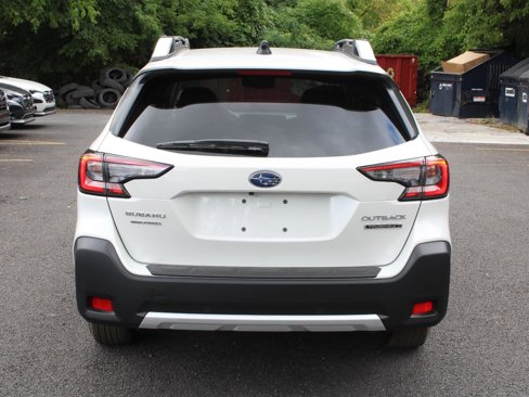 New 2025 Subaru Outback Touring XT image 9