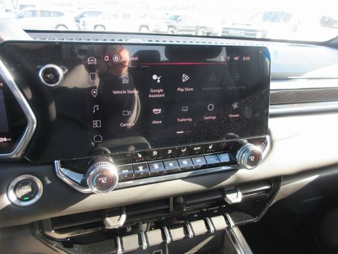 New 2025 GMC Canyon Elevation w/ Convenience Package image 18
