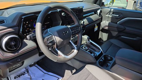 New 2025 Chevrolet Colorado Z71 w/ Midnight Edition image 17