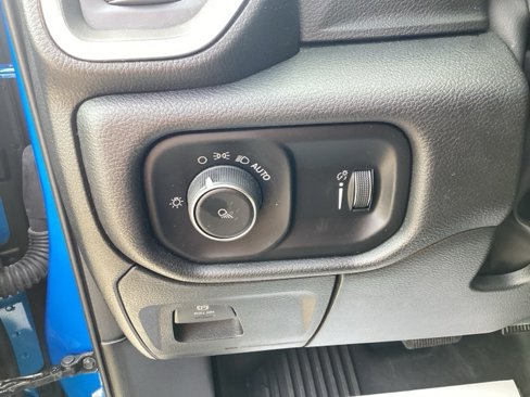 Used 2024 RAM 1500 Big Horn image 30