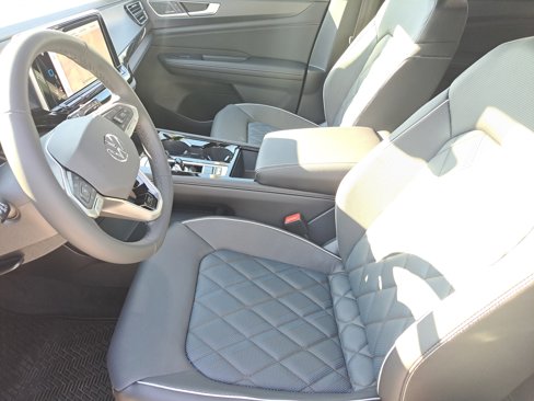 New 2026 Volkswagen Atlas Cross Sport SEL Premium R-Line image 18
