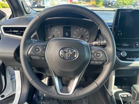 Certified 2025 Toyota Corolla Cross AWD Hybrid image 18