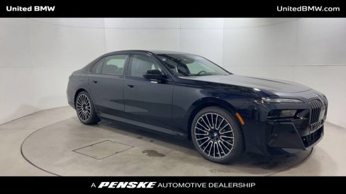 New 2026 BMW 750e xDrive w/ Executive Package image 2