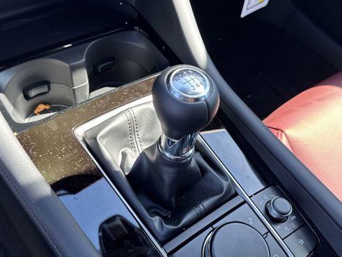 New 2025 MAZDA MAZDA3 2.5 S Hatchback w/ Premium Pkg image 13