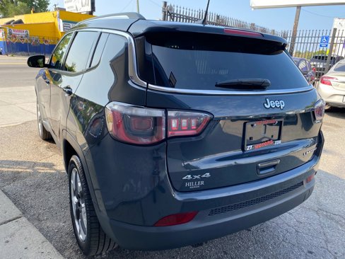 Used 2018 Jeep Compass Limited w/ Navigation Group image 2