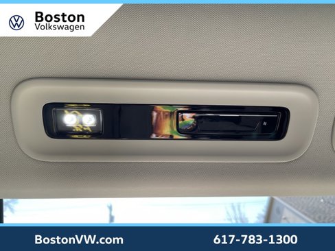 New 2025 Volkswagen ID. Buzz 1st Edition image 21