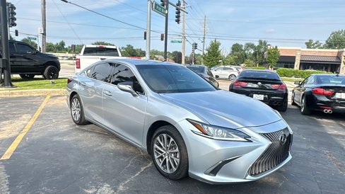 Used 2023 Lexus ES 350 image 7