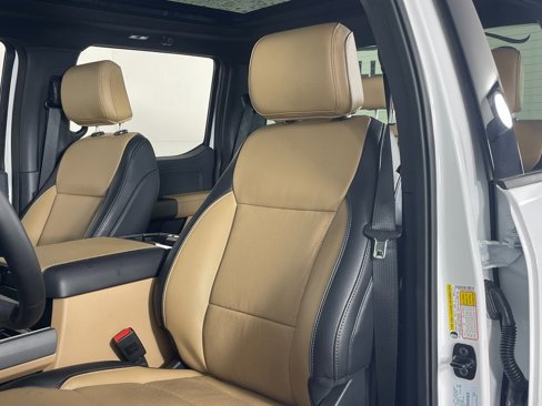 Used 2025 Ford F450 Lariat w/ FX4 Off-Road Package image 27