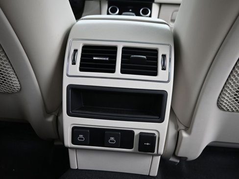 New 2026 Jaguar F-PACE R-Dynamic S image 18
