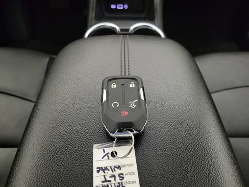 Used 2024 GMC Terrain SLT image 44