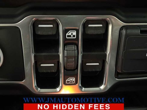 Used 2023 Jeep Wrangler Sahara image 44
