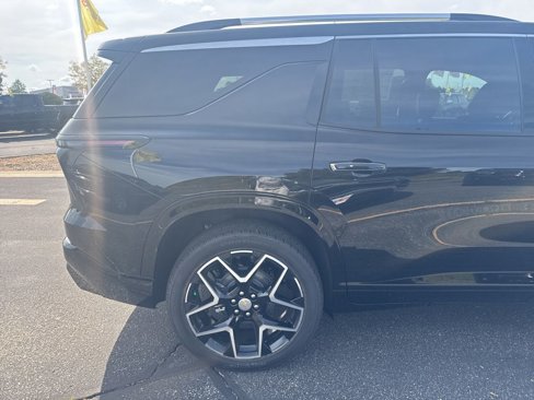 New 2026 Chevrolet Traverse High Country image 11