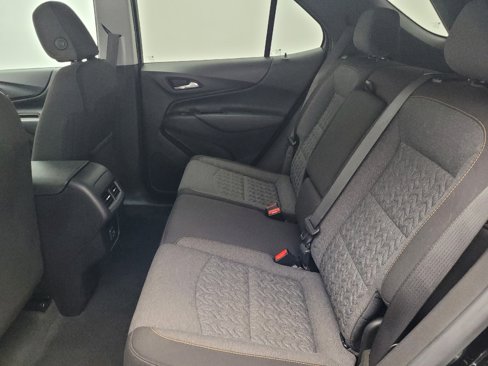Used 2022 Chevrolet Equinox LT w/ Driver Convenience Package image 18
