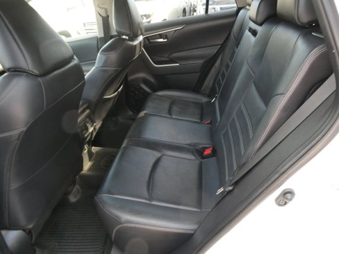 Used 2019 Toyota RAV4 XLE Premium image 31