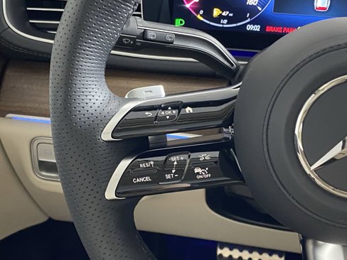 New 2025 Mercedes-Benz GLS 450 4MATIC image 17