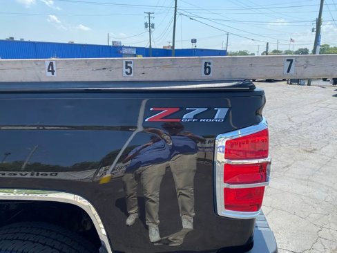 Used 2018 Chevrolet Silverado 3500 LTZ image 22