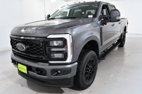 New 2026 Ford F350 XLT image 2