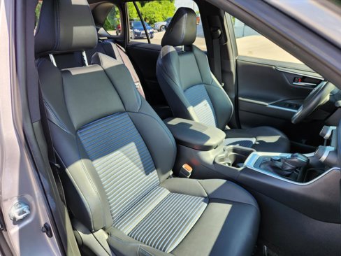Used 2021 Toyota RAV4 XSE image 34