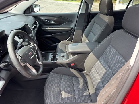 Used 2022 GMC Terrain SLE w/ Driver Convenience Package image 13