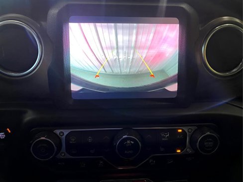 Used 2019 Jeep Wrangler Unlimited Rubicon image 16
